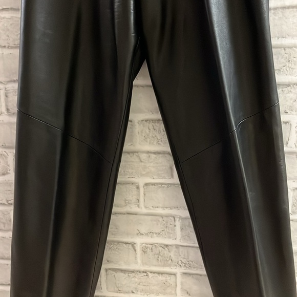 Danier women’s Vintage black Leather Pants, side zipper size 8 - Picture 2 of 9
